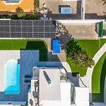 Amanecer Vista Villa *